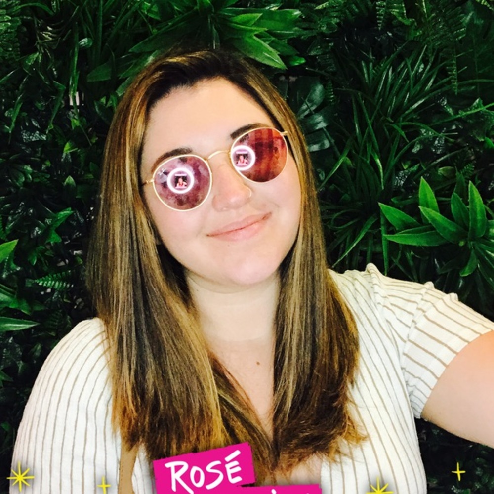 Meet your Posher, Olivia